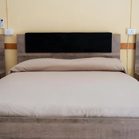 Santi Medici 2 Oda ve Kahvaltı *